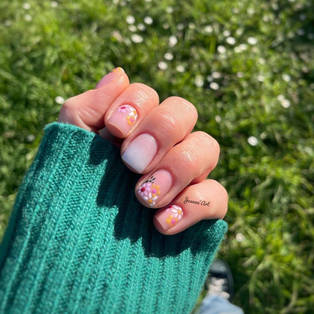 Nail art personnalisé réalisé par Jeanne'Art