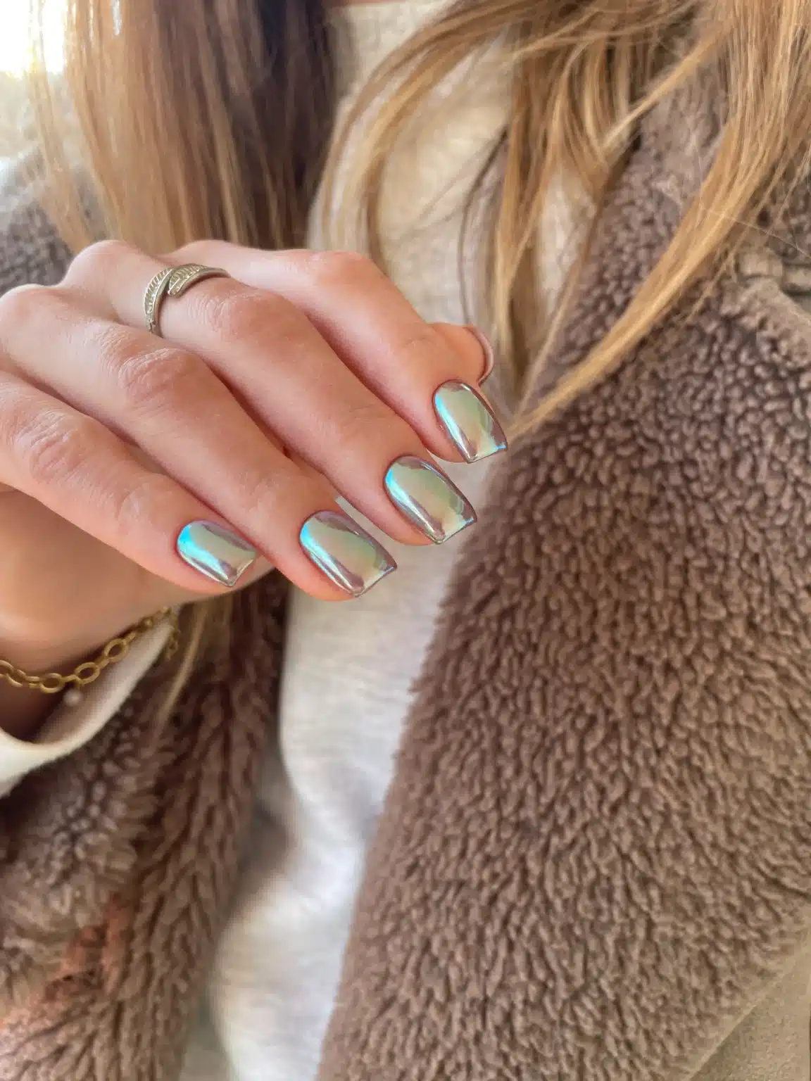 Ongles réalisés par Jeanne'Art, prothésiste ongulaire à Villeneuve-Loubet