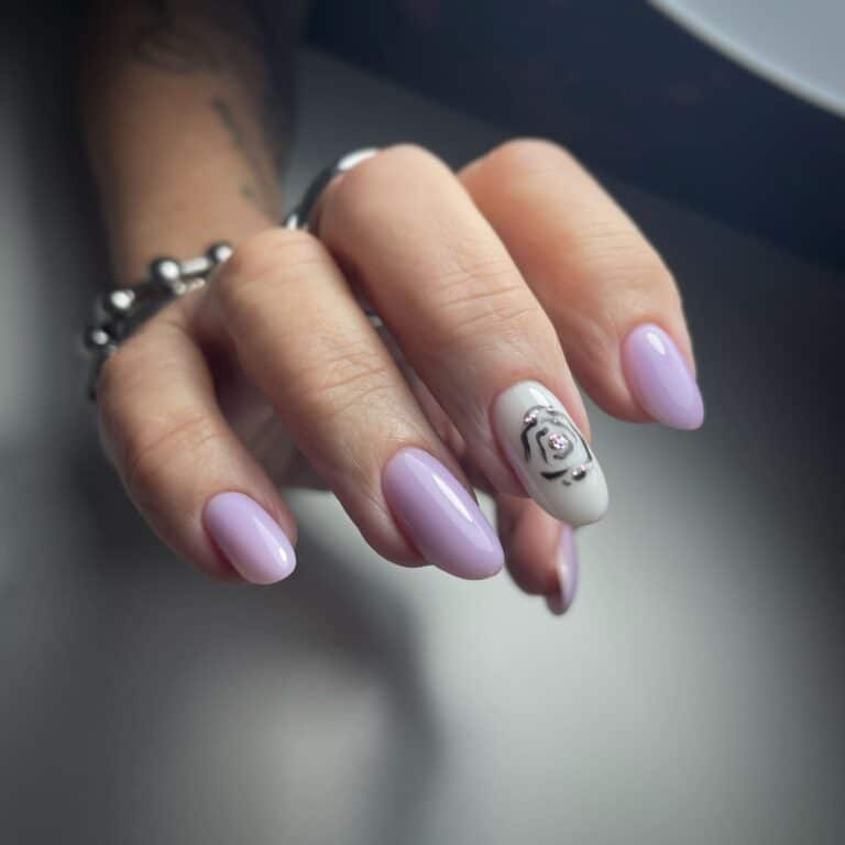 Nail art réalisé par Jeanne'Art, prothésiste ongulaire à Villeneuve-Loubet